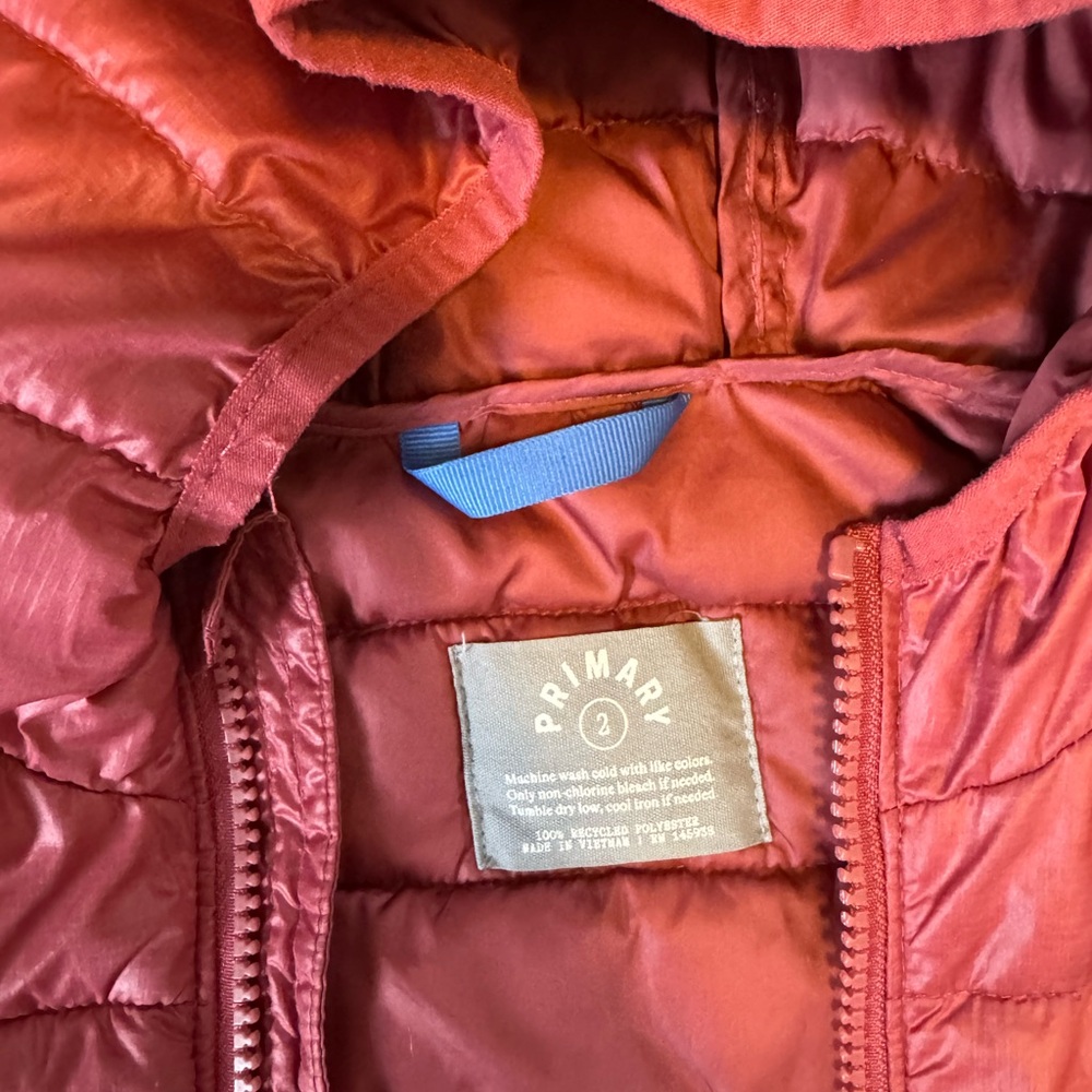 Primary Lightweight Puffer Jacket in Raspberry - Picture 3 of 4